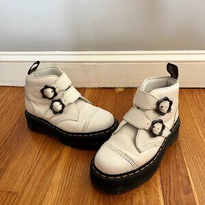 Doc Martens Devon Flower platform boot in white